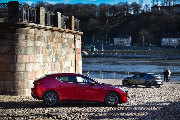 Naujoji „Mazda3“ iškovojo pagrindinį „Red Dot“ apdovanojimą
