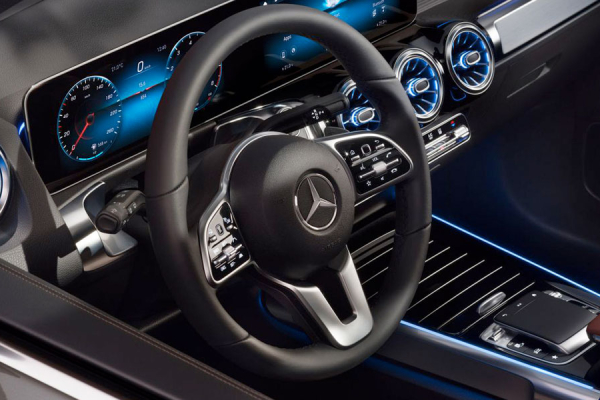 Naujasis Mercedes-Benz GLB