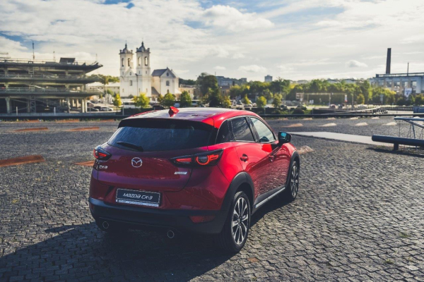 Rudens gėrybės: atnaujinta „Mazda CX-3“ jau Vilniuje